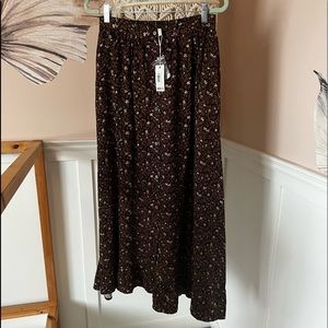 Rylee and Cru Vintage-Black Winter Bloom Oceanside Womens Skirt